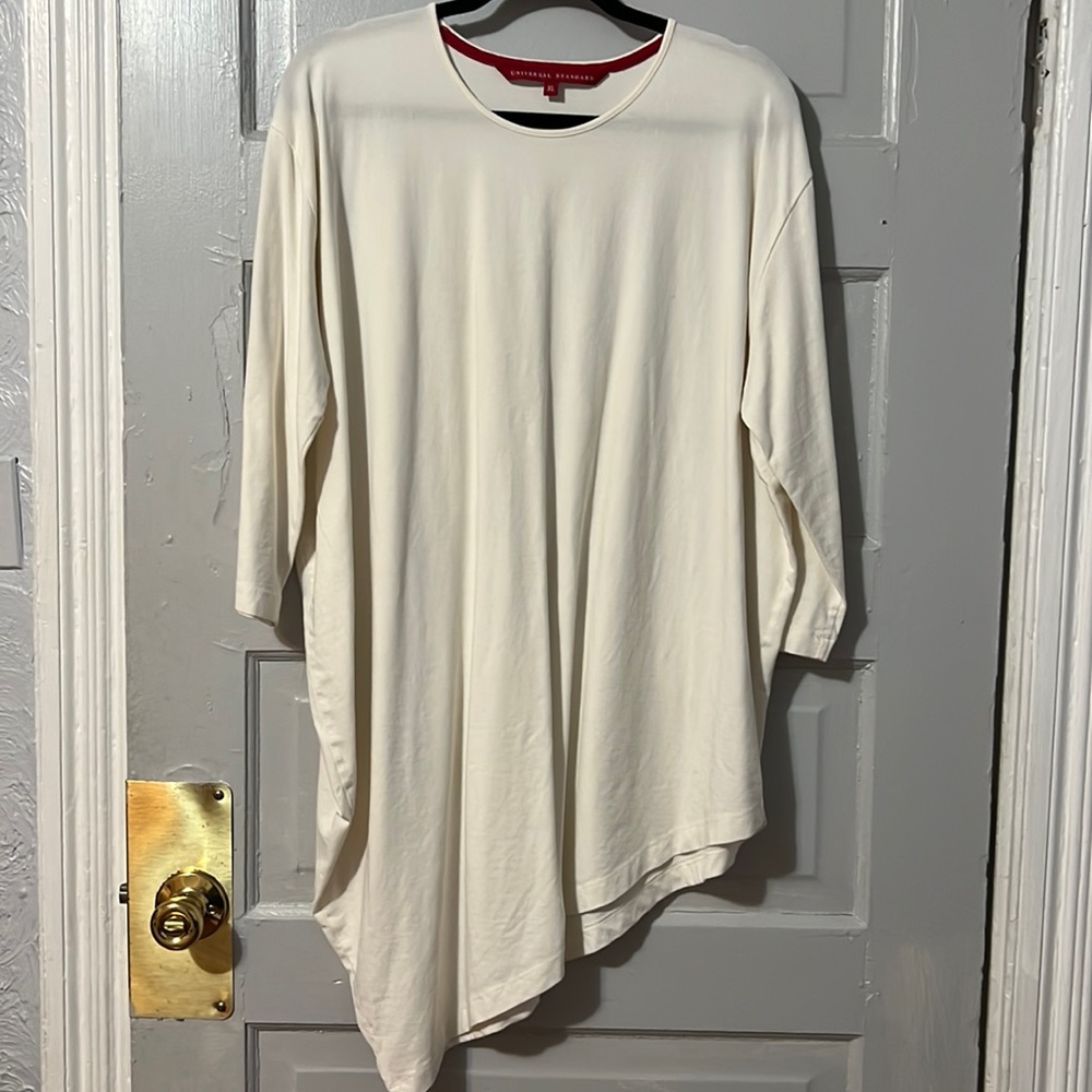 Beautiful original red label tunic with asymmetrical hem. Bought here